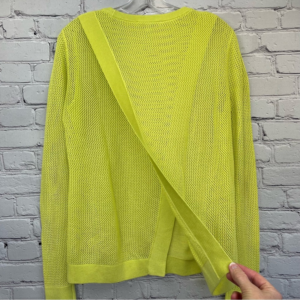 Cabi Split Back Pullover Sweater + Bonus Camisole… - image 7